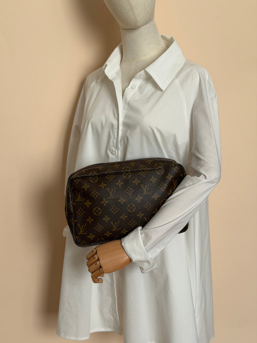 Louis Vuitton Trousse de Toilette 28