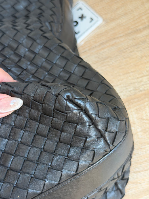 Bottega Intrecciato Adjustable strap Hobo
