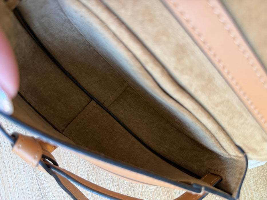 Loewe Mini Gate