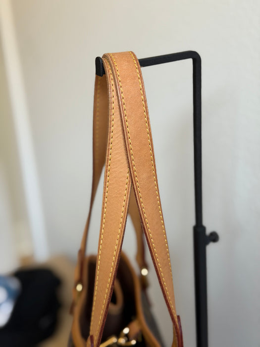 Louis Vuitton Batignolles Vertical Tote