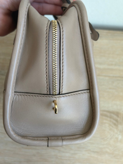 Loewe Amazona 23