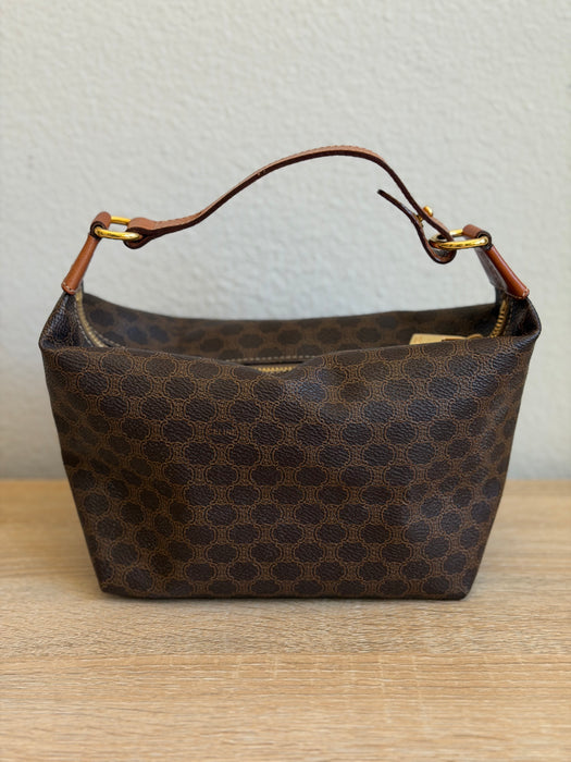 Celine Walker Pochette