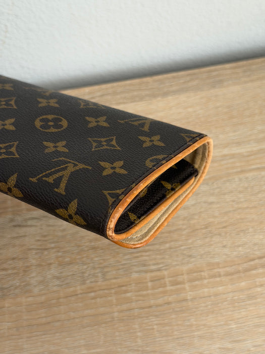 Louis Vuitton Pochette Twin GM Crossbody