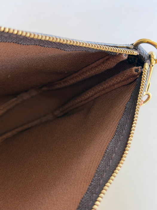 Louis Vuitton Pochette Accessories