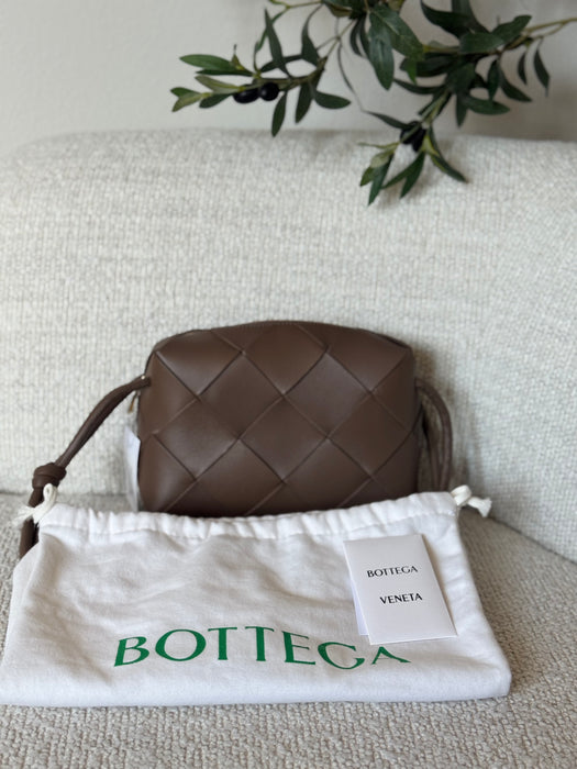 Bottega Casette Camera