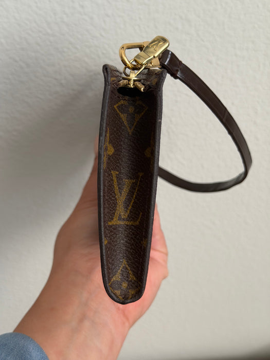 Louis Vuitton Pochette Shoulder