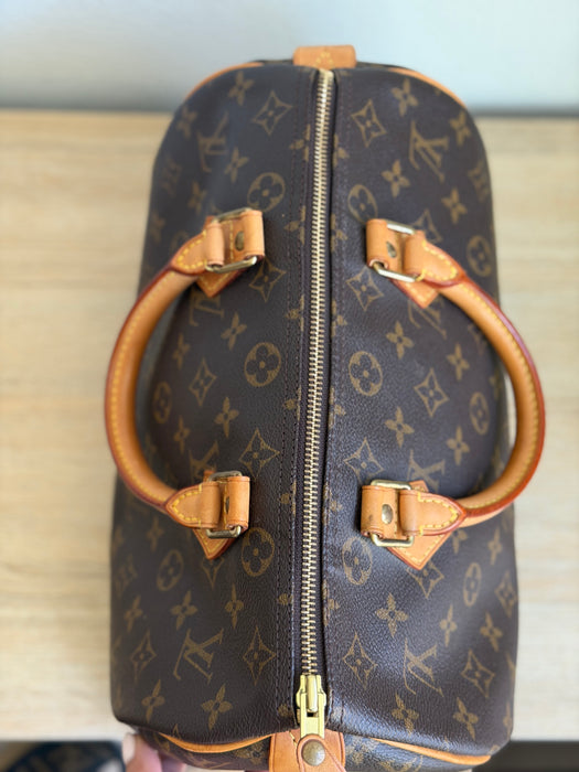 Louis Vuitton Speedy 30