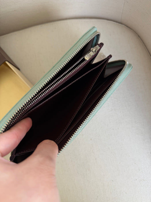 Louis Vuitton Sea-foam Green Epi Wallet: Full Set