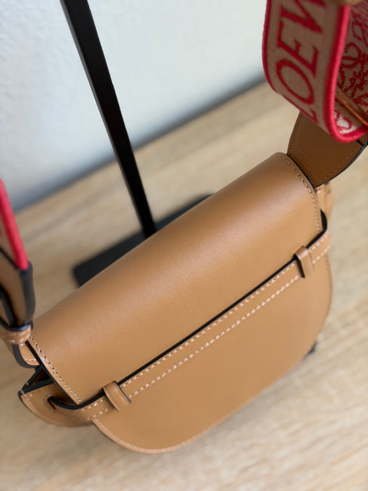 Loewe Mini Gate