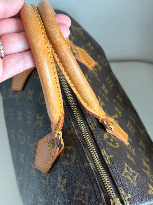 Louis Vuitton Speedy 30 with Strap