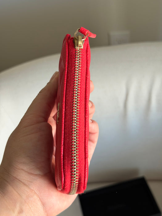 Chanel zipped card holder