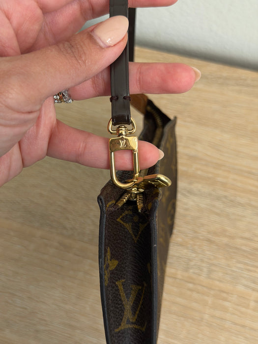 Louis Vuitton Pochette Shoulder