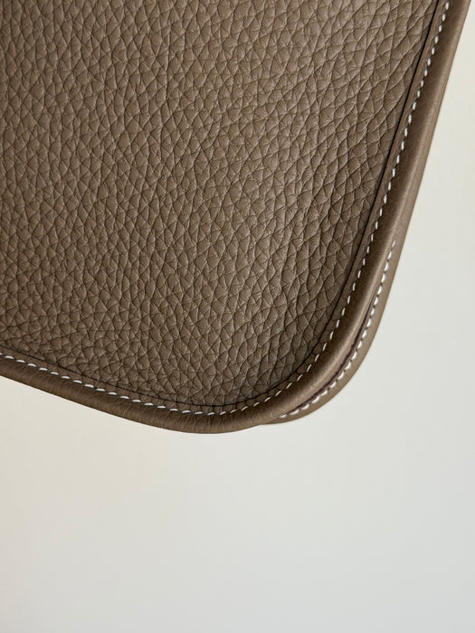 Hermes Taurillon Clemence Evelyne TPM Etoupe - NEW