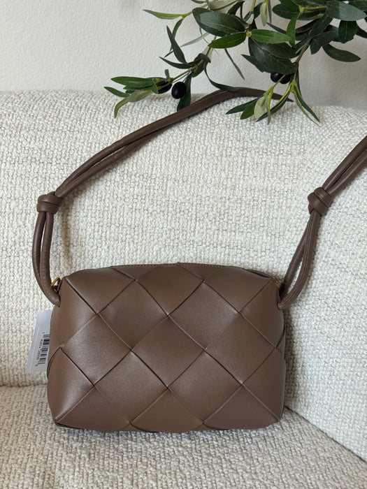 Bottega Casette Camera