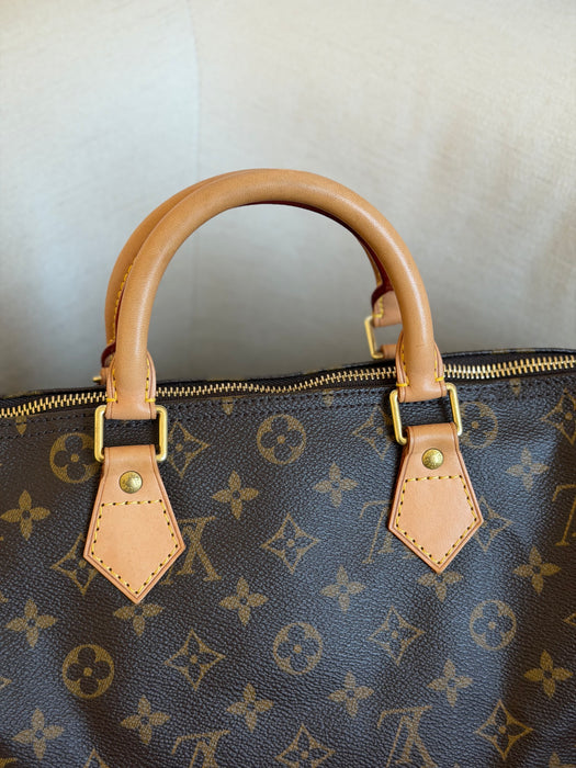 Louis Vuitton Speedy 30