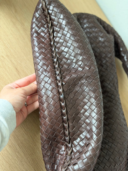 Bottega Chocolate Brown Intrecciato Hobo