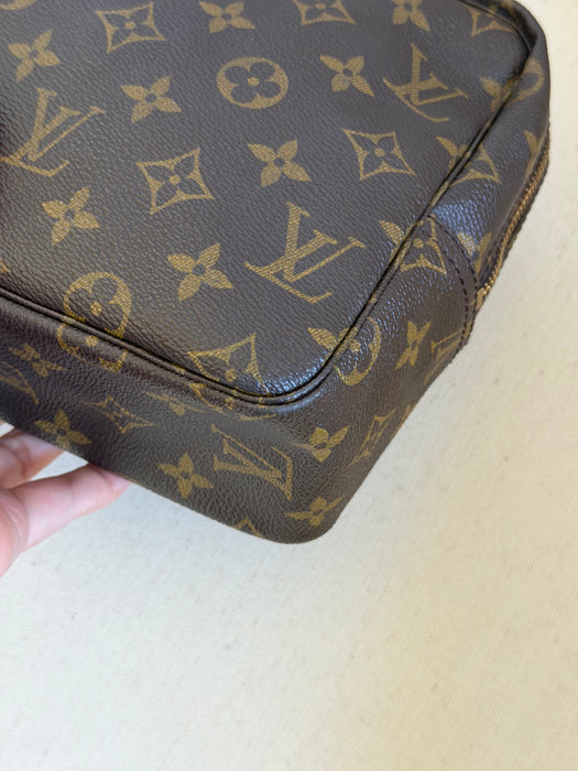 Louis Vuitton Truth Toilet 28 Monogram