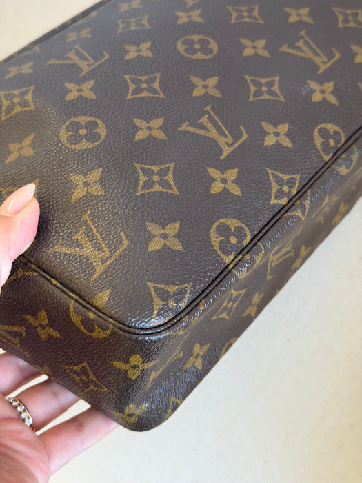Louis Vuitton Truth Toilet 28 Monogram