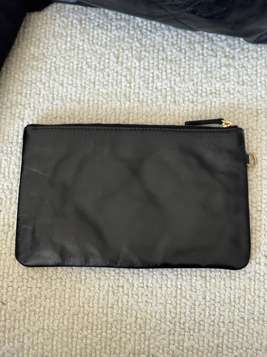 Chanel 22 Blk & Gold