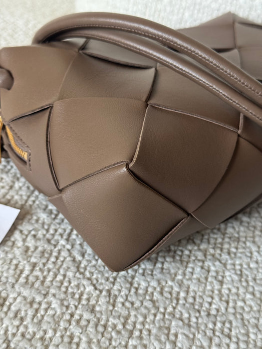 Bottega Casette Camera