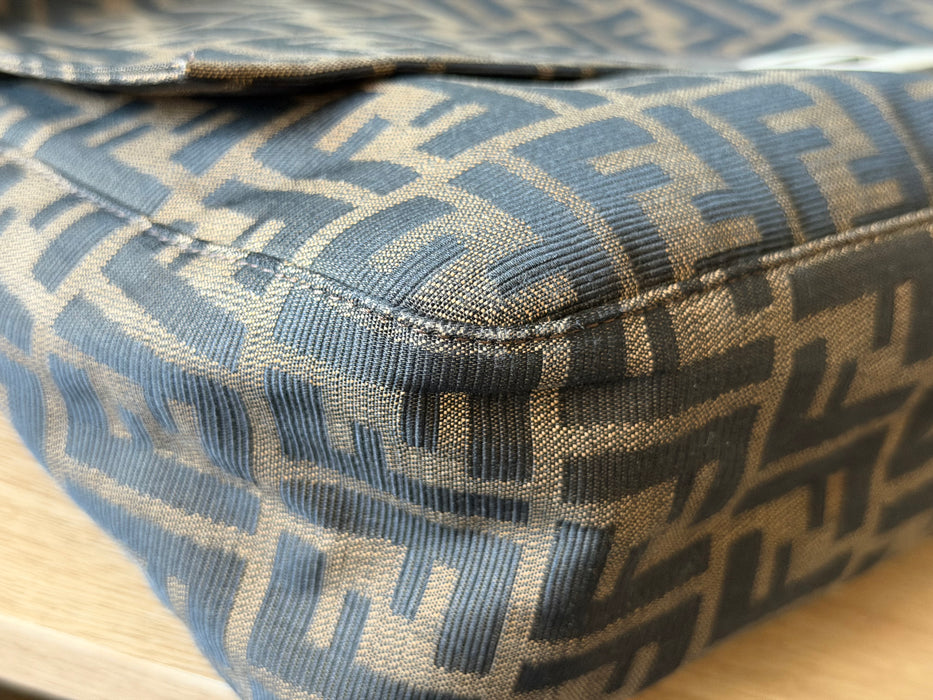 Fendi Mama Maxi Baguette SHW