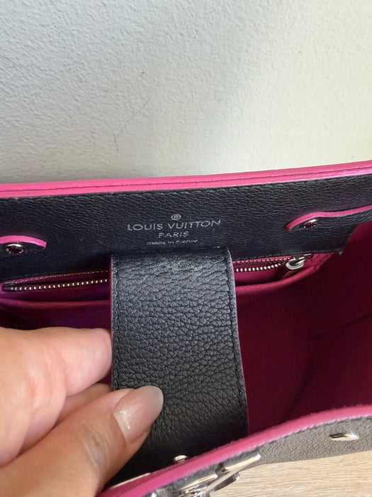 Louis Vuitton Lockme Bucket