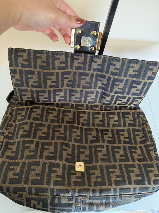 Fendi Mama Maxi Baguette