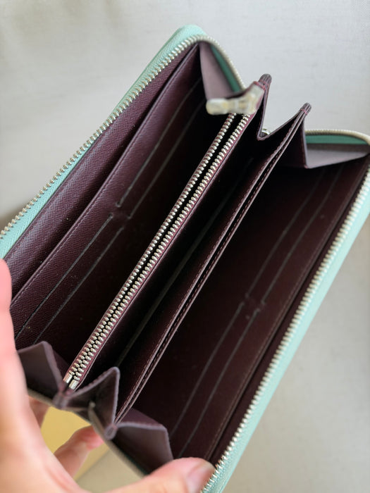 Louis Vuitton Sea-foam Green Epi Wallet: Full Set