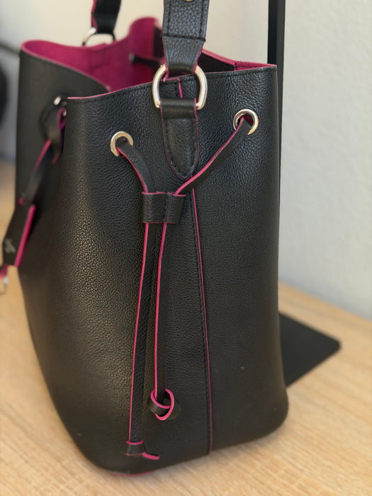 Louis Vuitton Lockme Bucket