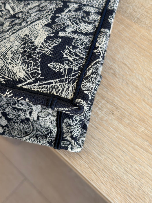 Dior Toile Book Tote: New Full Set