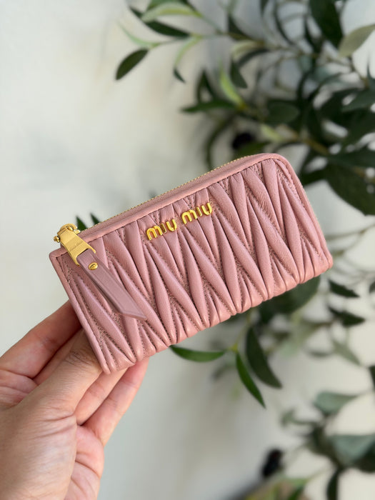Miu Miu zipped card case - Full set