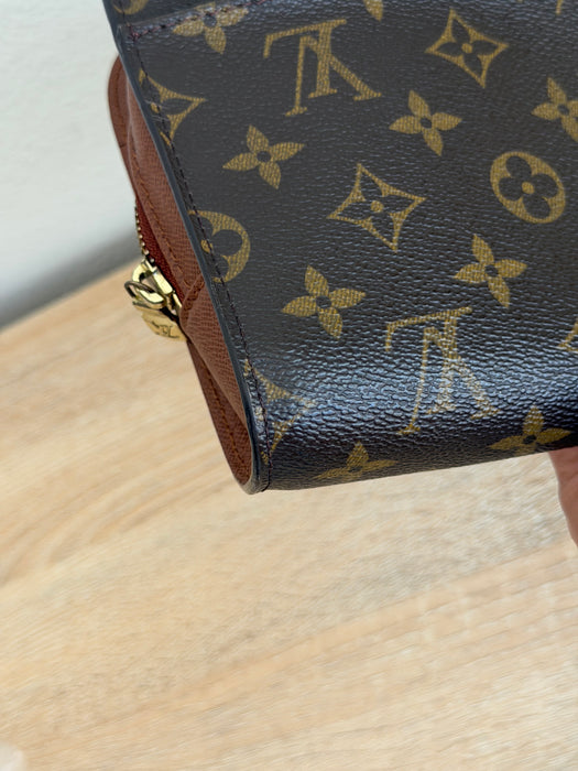 Louis Vuitton Orsay Clutch