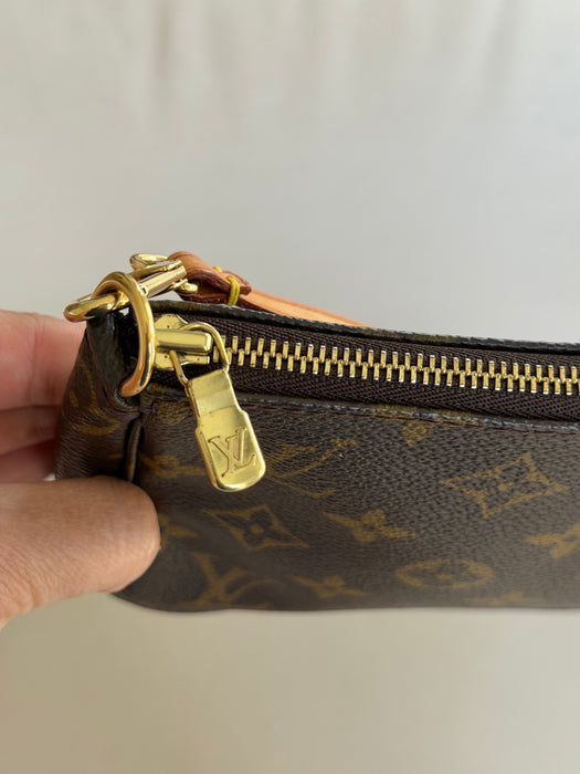 Louis Vuitton Pochette Accessories