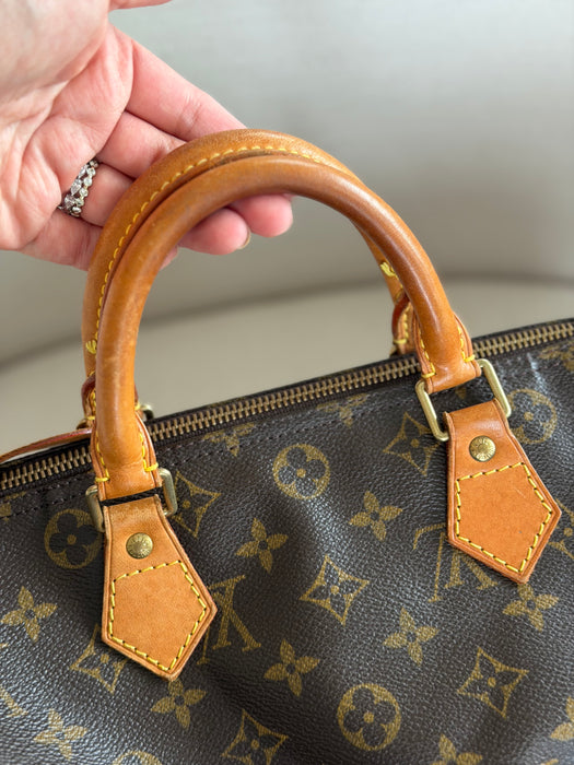 Louis Vuitton Speedy 30