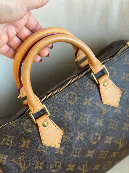 Louis Vuitton Speedy 30