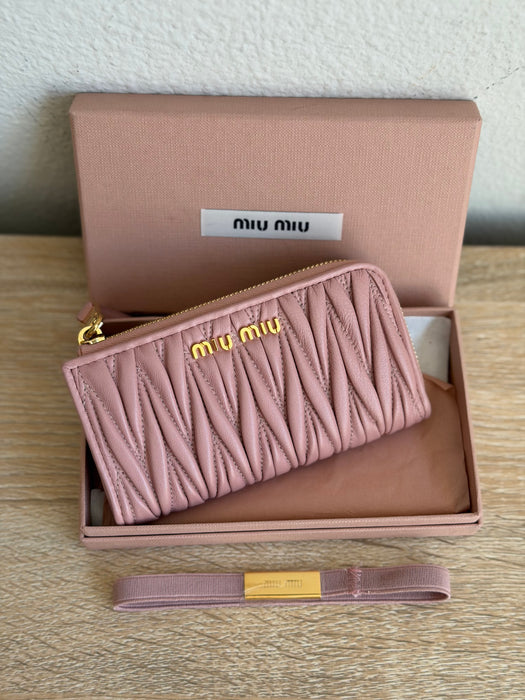 Miu Miu zipped card case - Full set