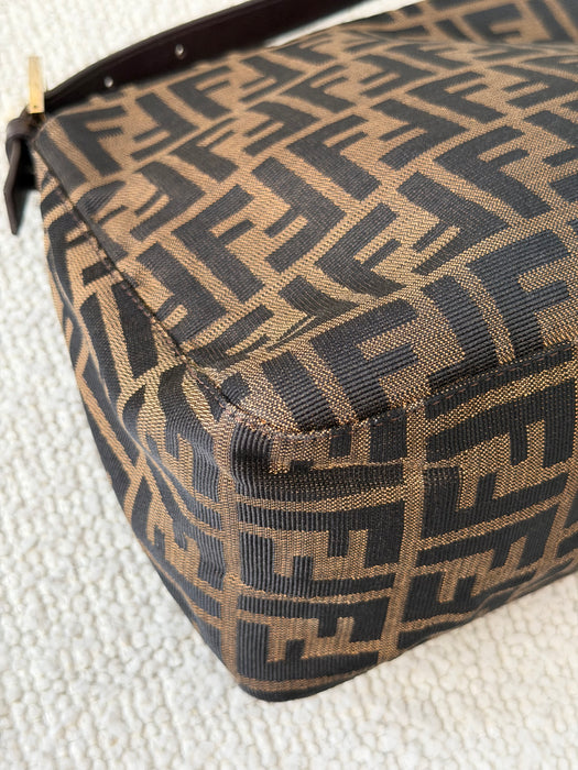 Fendi Mamma Baguette GHW