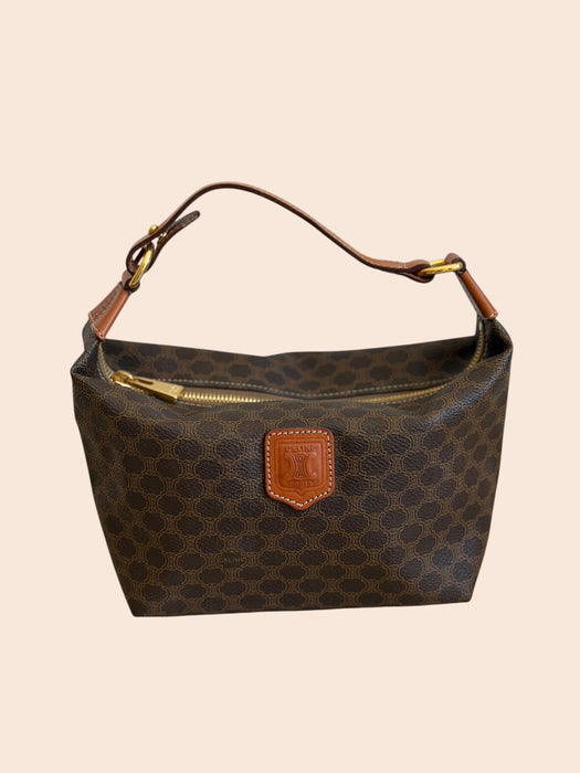 Celine Walker Pochette