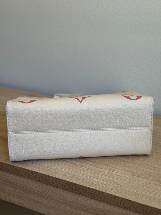 Louis Vuitton OnTheGo Empriente