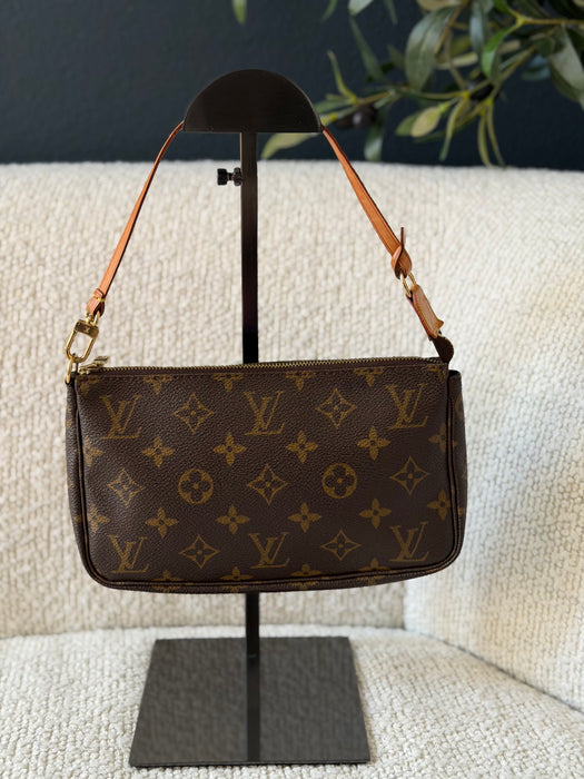 Louis Vuitton Accessories Pochette