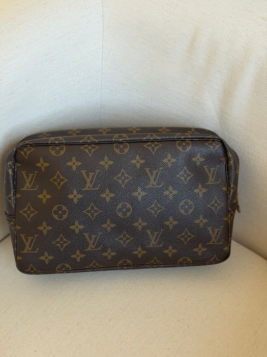 Louis Vuitton Truth Toilet 28 Monogram