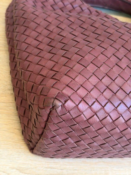 Bottega Bordeaux Intrecciato Hobo