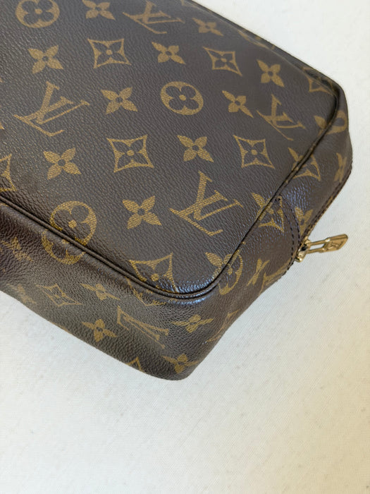 Louis Vuitton Truth Toilet 28 Monogram