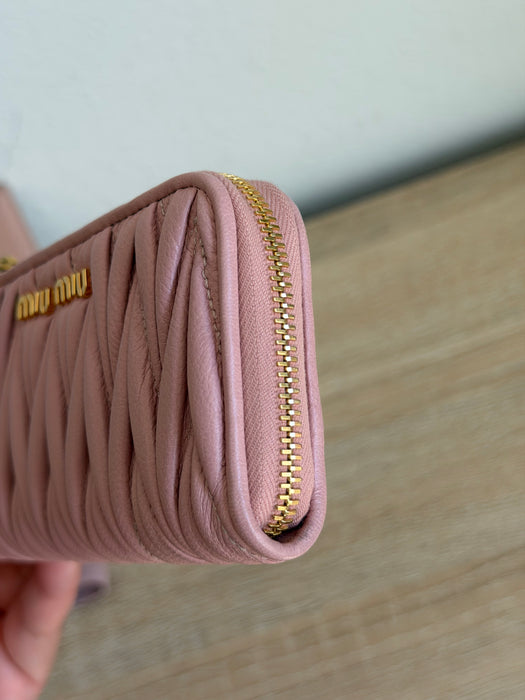 Miu Miu zipped card case - Full set