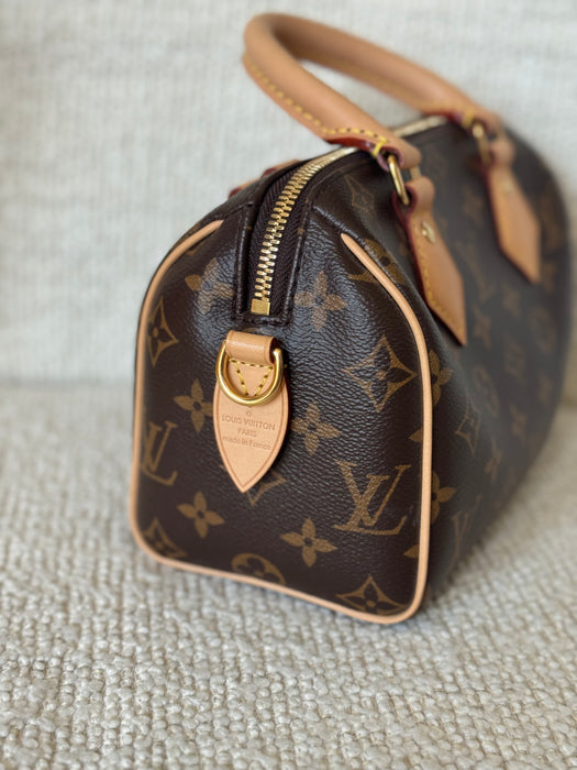 Louis Vuitton Speedy 20 - no strap