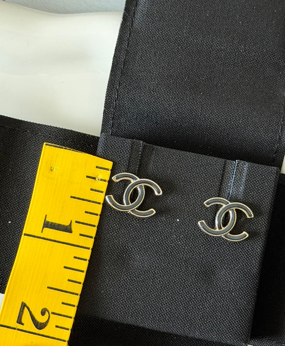 Chanel CC earrings
