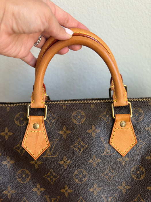 Louis Vuitton Speedy 30