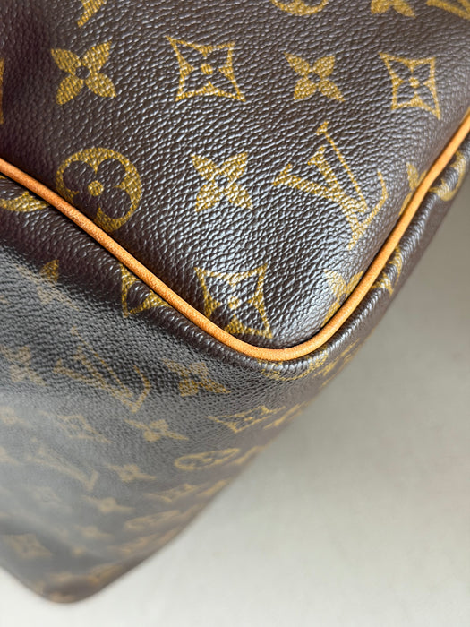 Louis Vuitton Speedy 30 with Strap