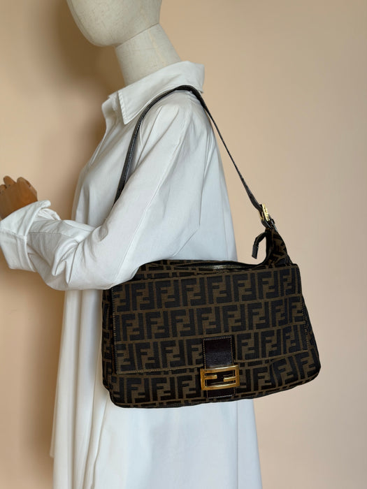 Fendi Mama Maxi Baguette