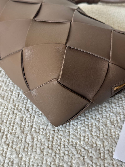 Bottega Casette Camera